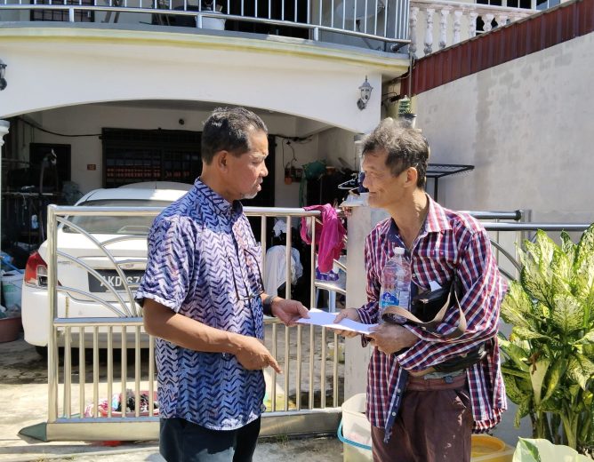 YAKEB Prihatin : Menjaga Bekas Atlet Gimnastik, Lock Han Chuan