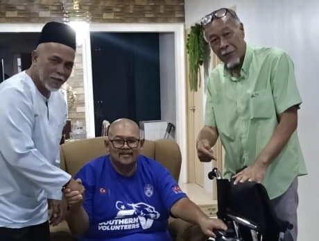 Kunjungan Skuad YAKEB Prihatin ke Kediaman Bekas Atlet Tinju Negara di Skudai, Johor