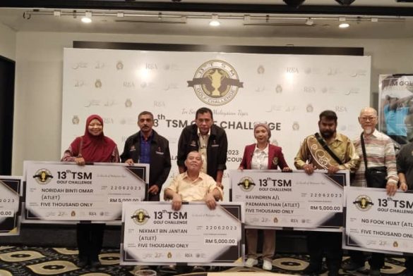 Sumbangan bantuan dari Tan Sri Muhyiddin Charity Gilf Foundation (TSMCG)