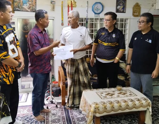 Visit & Treat - Skuad YAKEB Prihatin di Alor Setar, Kedah.Usai menyertai perbarisan sempena SUK